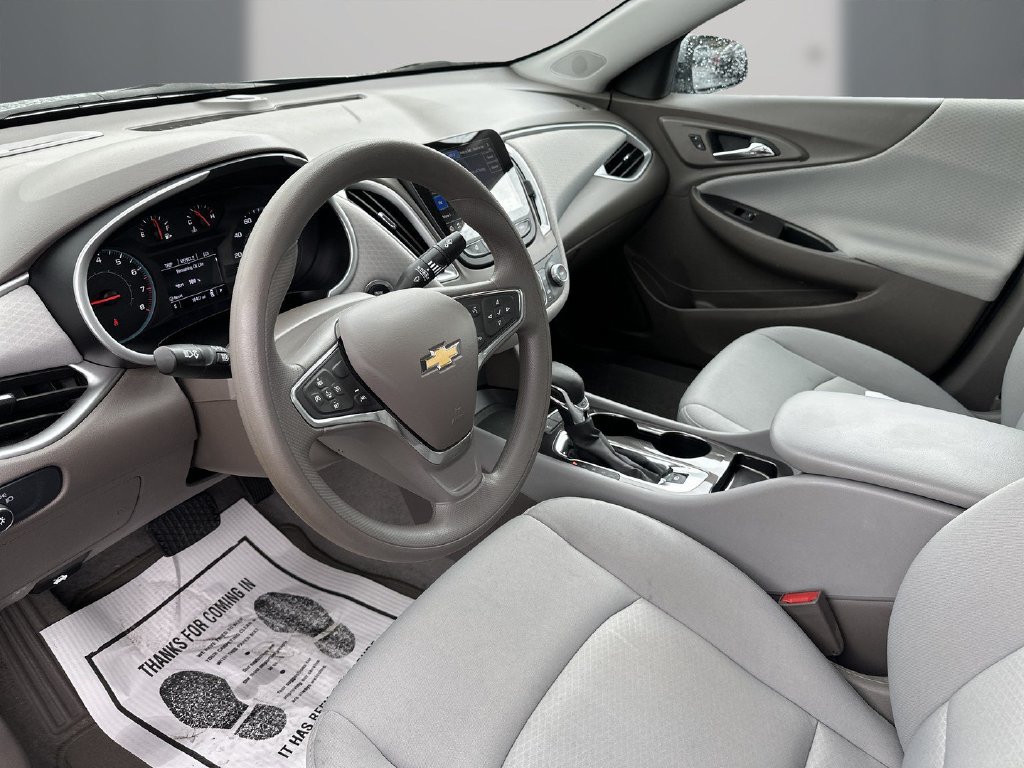 Used 2024 Chevrolet Malibu LS FWD image 13