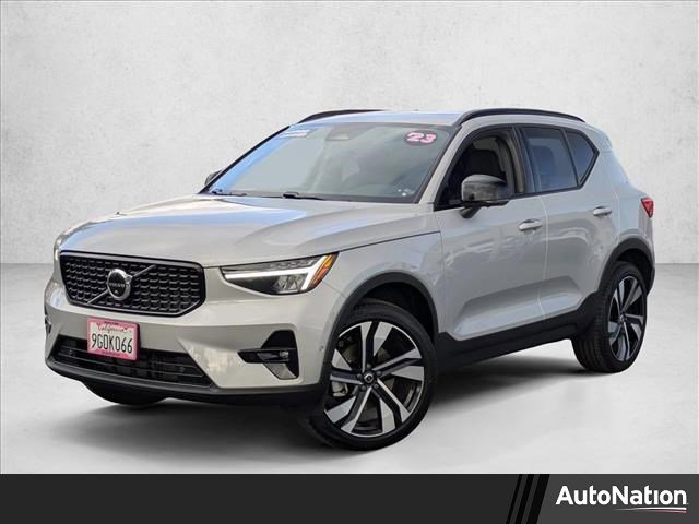 Used 2023 Volvo XC40 B5 Plus w/ Driver Assist Package