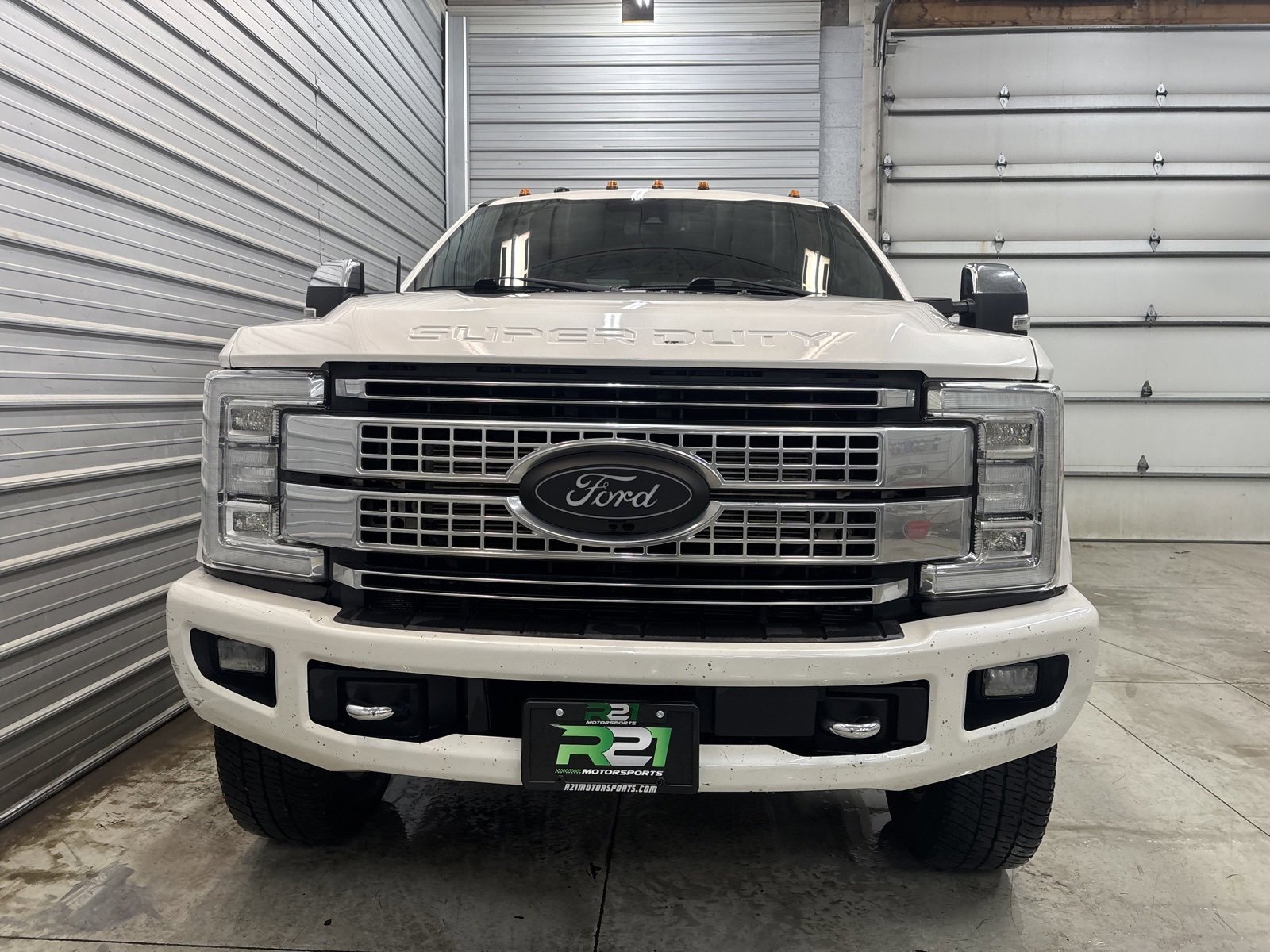 Used 2018 Ford F350 Platinum w/ Platinum Ultimate Package image 2