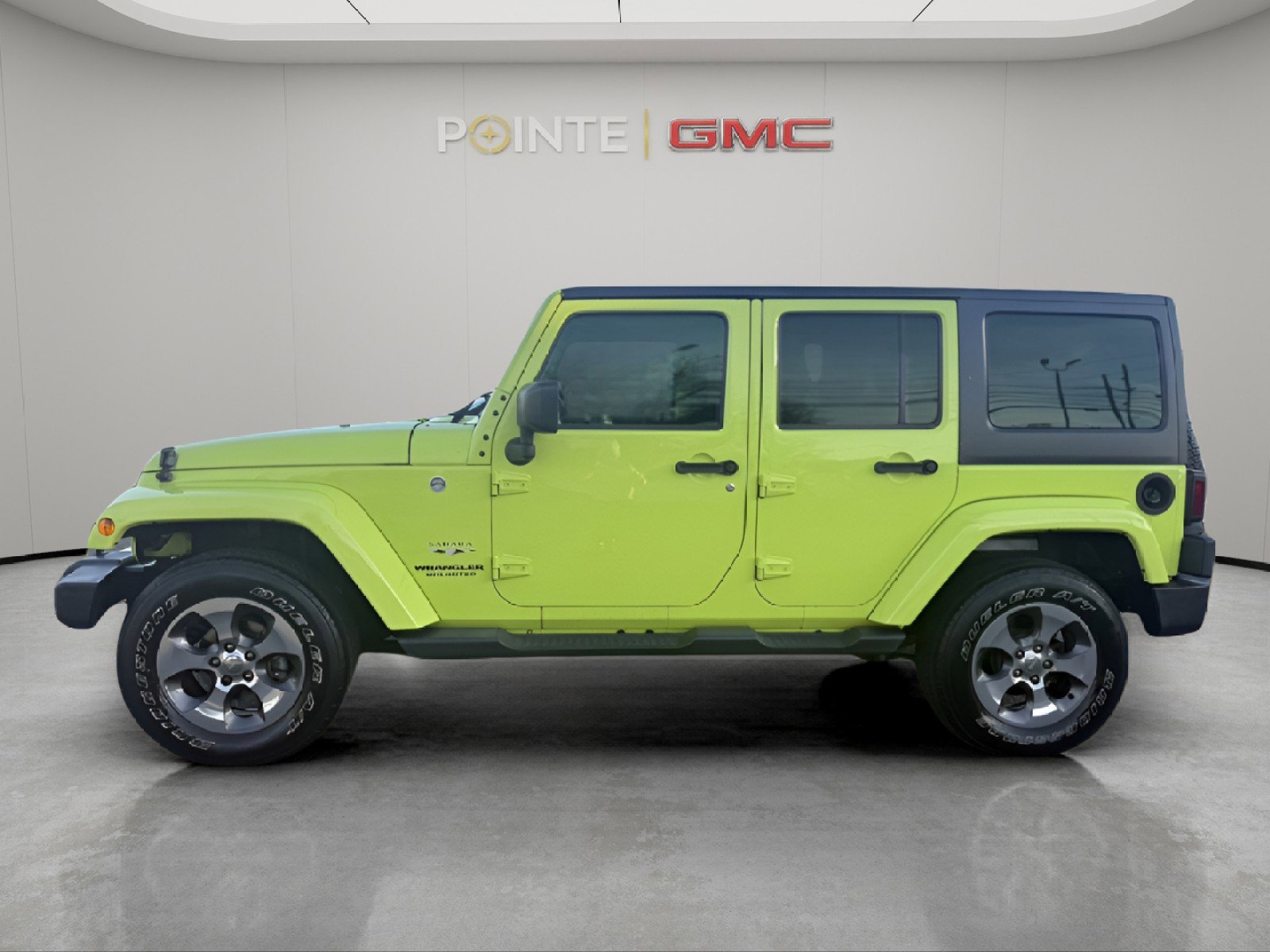 Used 2016 Jeep Wrangler Unlimited Sahara w/ Connectivity Group image 10