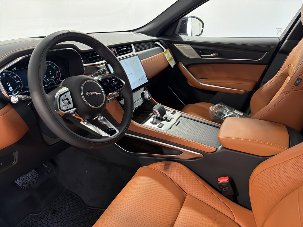 New 2026 Jaguar F-PACE R-Dynamic S image 10