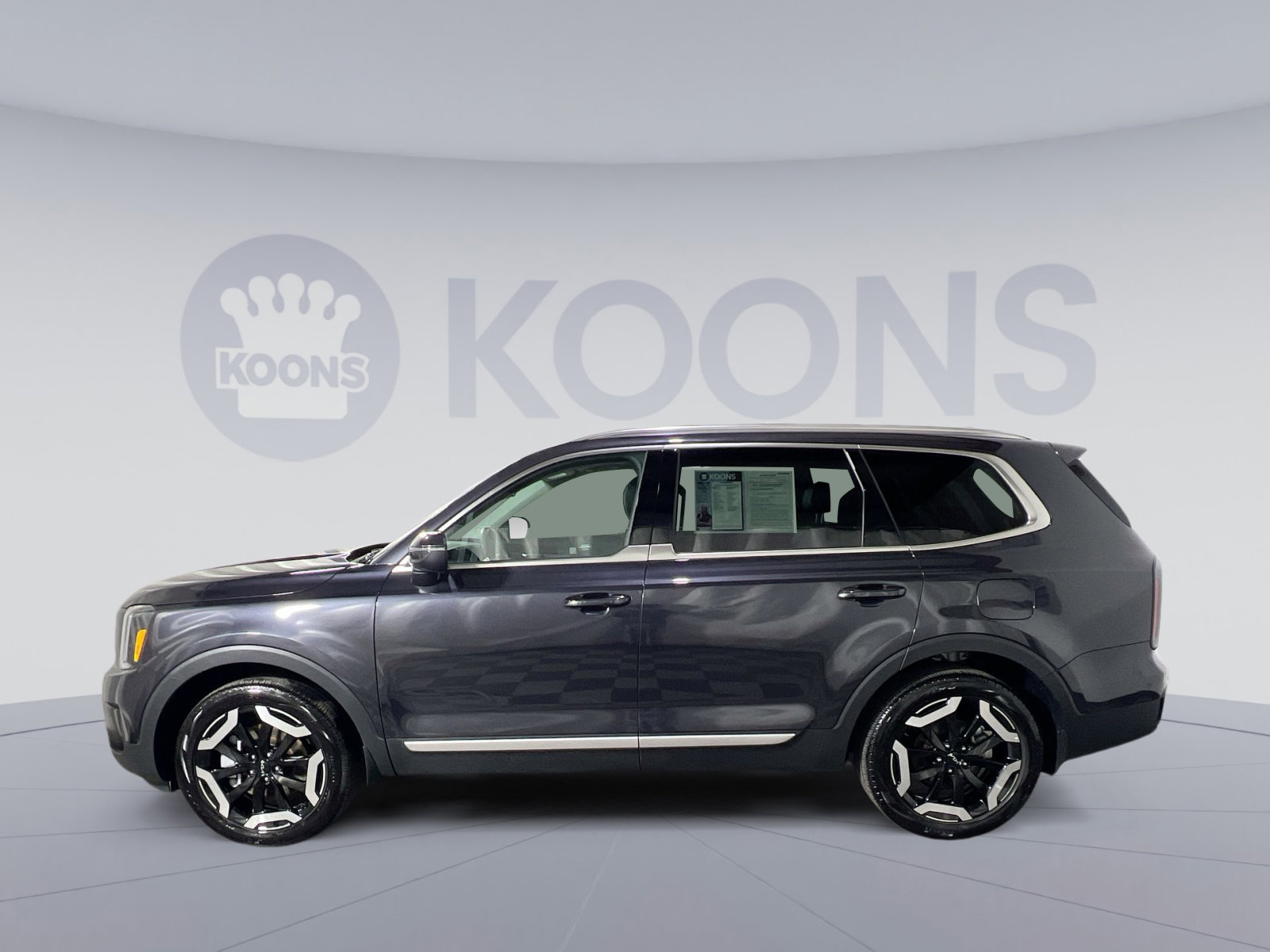 Used 2025 Kia Telluride EX X-Line image 2