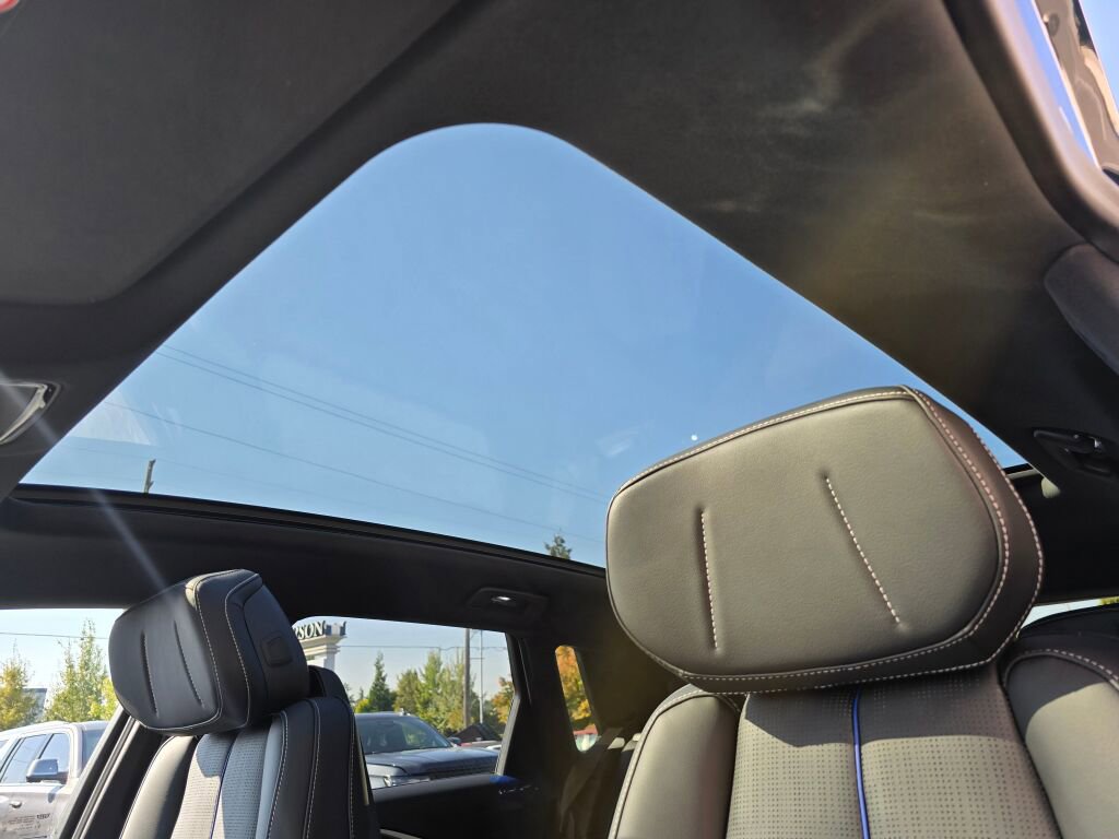 New 2026 Cadillac Lyriq Luxury image 22