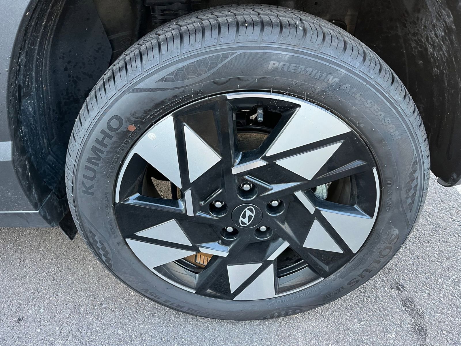 Used 2025 Hyundai Kona SEL image 30