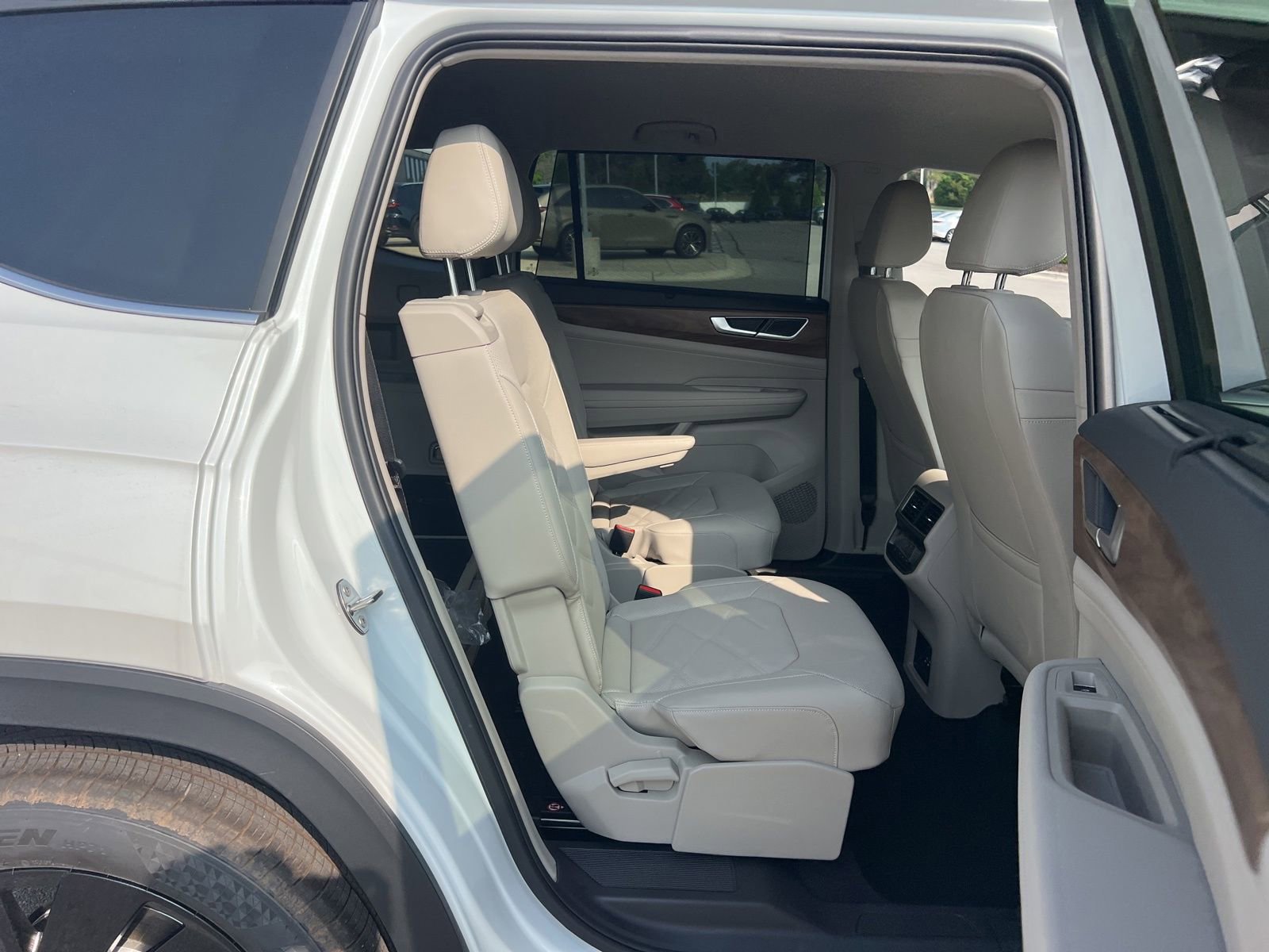 Certified 2026 Volkswagen Atlas SE AWD/4WD image 36