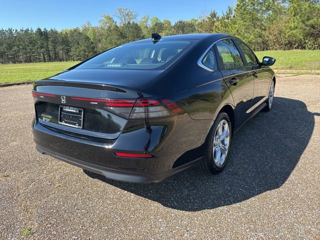 Used 2024 Honda Accord LX image 3