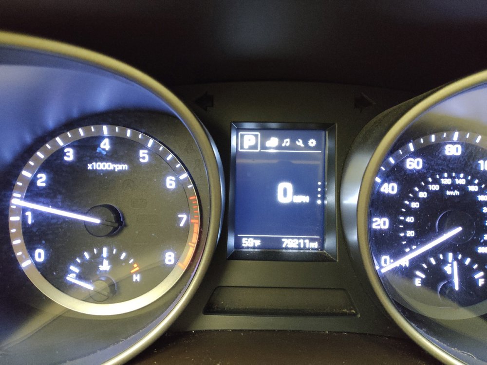 Used 2018 Hyundai Santa Fe Sport w/ 2.4L Value Package 02 FWD image 23