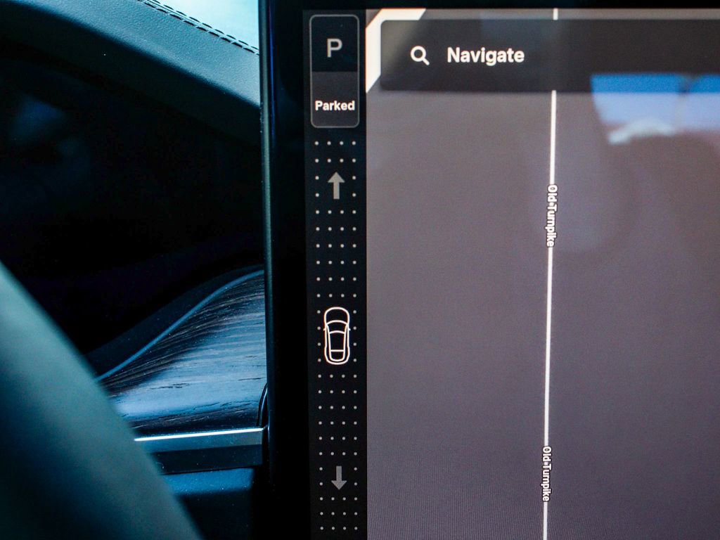 Used 2023 Tesla Model S Standard Range image 19