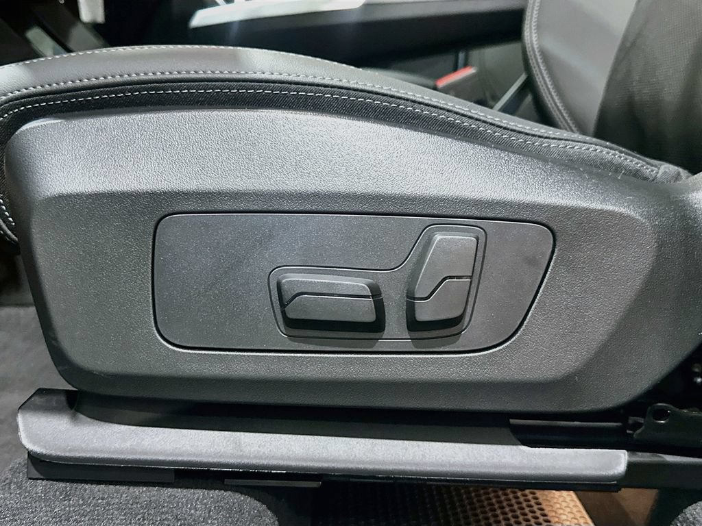 New 2026 BMW X1 xDrive28i w/ Convenience Package AWD/4WD image 19