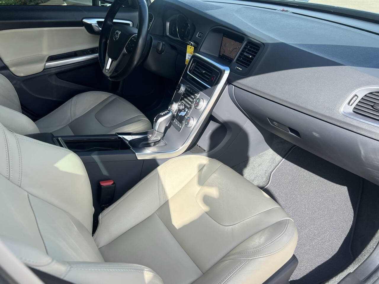 Used 2018 Volvo S60 T5 Dynamic w/ Vision Package FWD image 26
