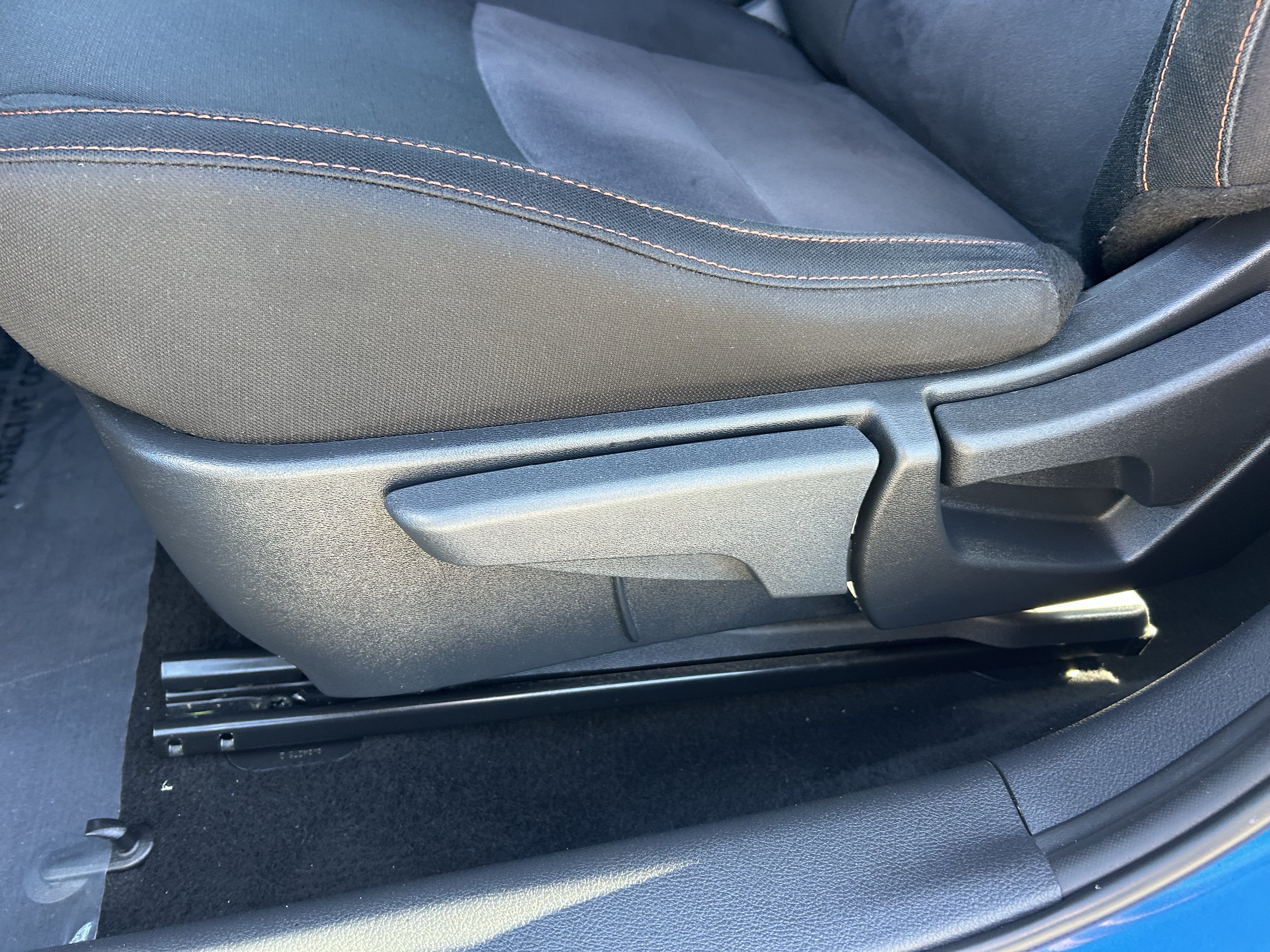Used 2025 Nissan Sentra SR FWD image 16