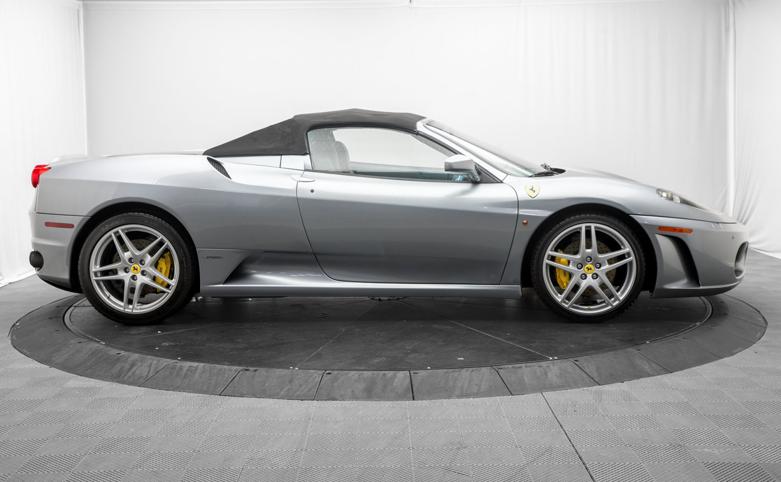 Used 2007 Ferrari F430 Spider RWD image 16