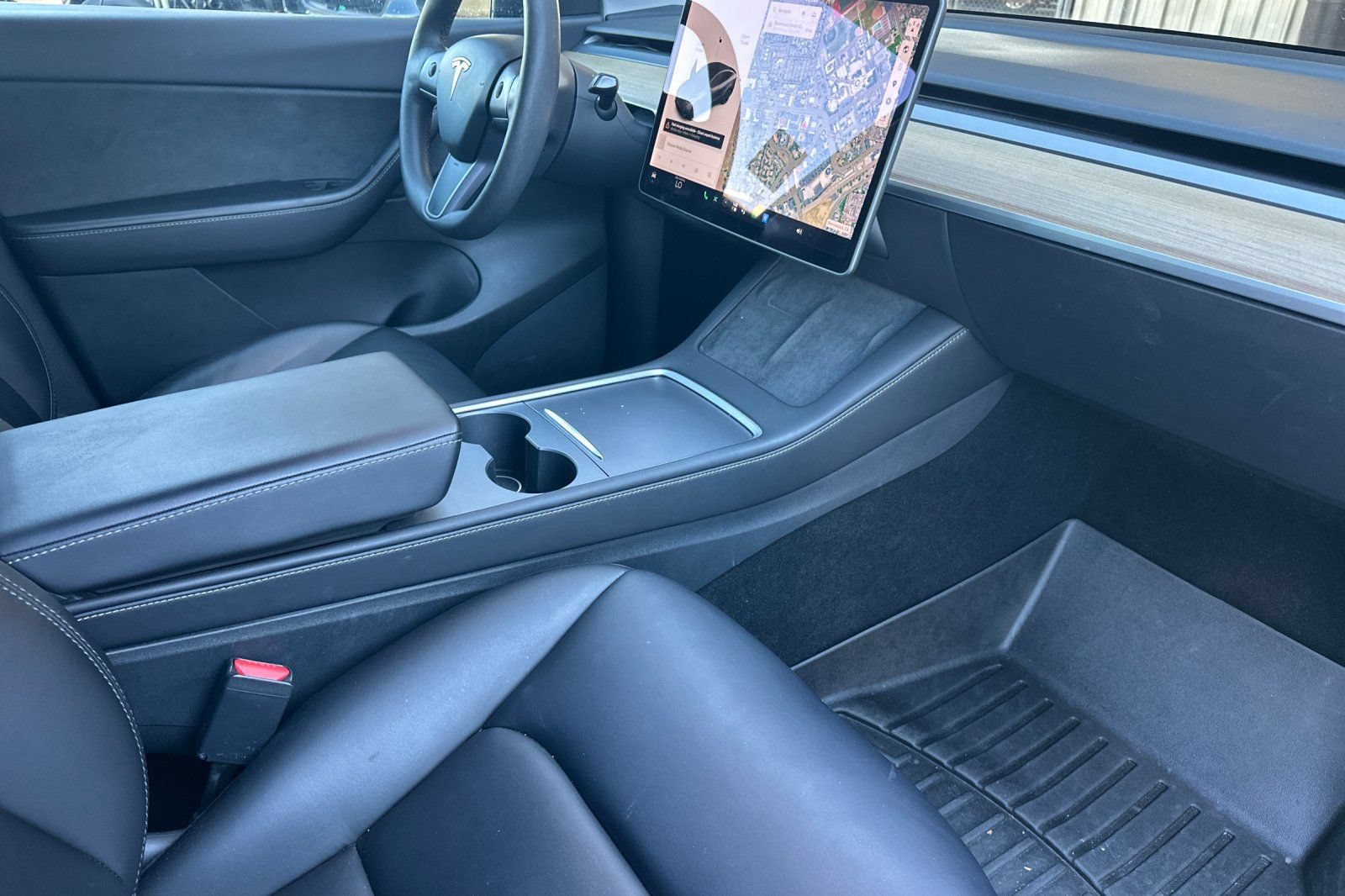 Used 2021 Tesla Model Y Long Range AWD/4WD image 14