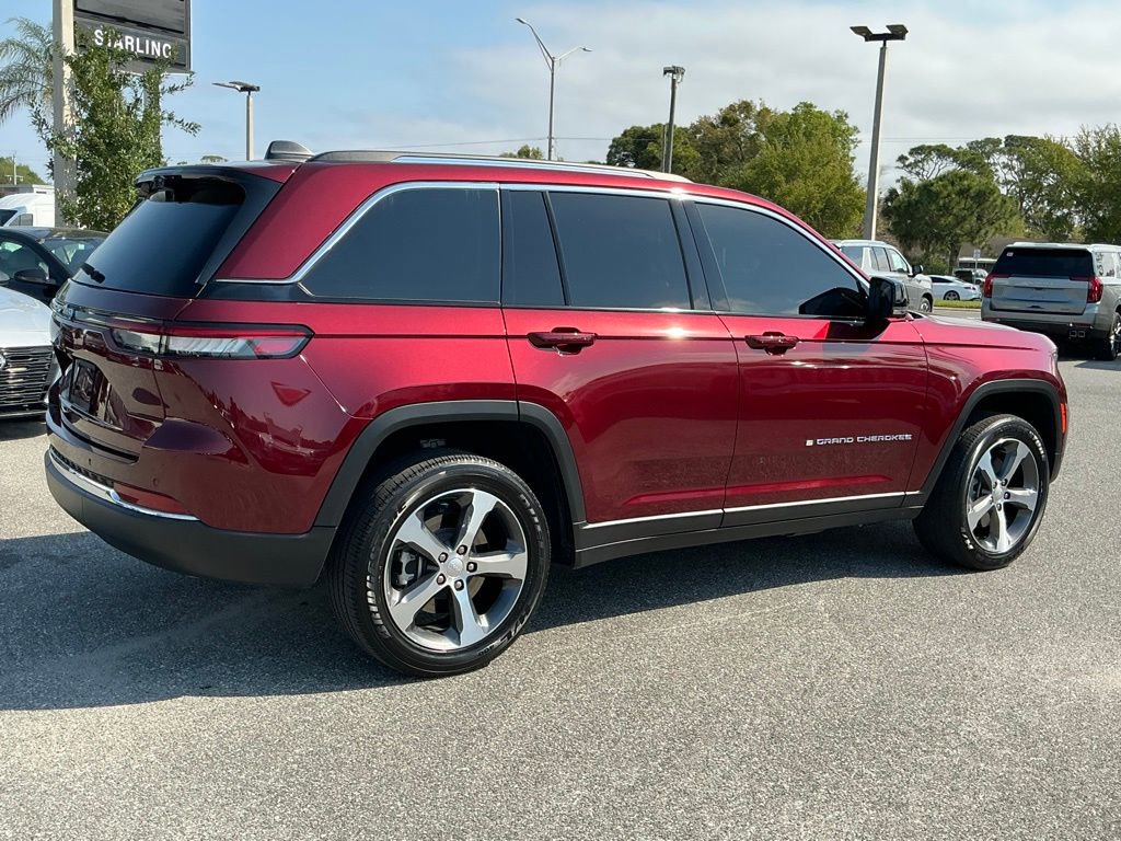 Used 2023 Jeep Grand Cherokee 4WD 4xe w/ Luxury Tech Group II image 9