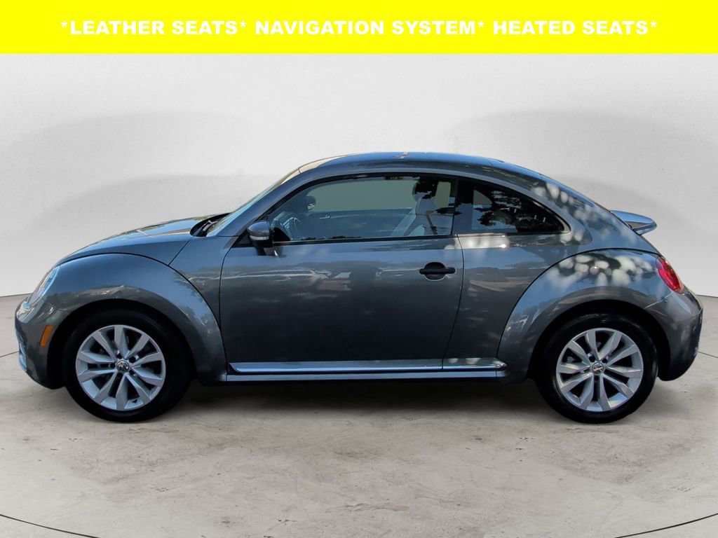 Used 2017 Volkswagen Beetle 1.8T Classic FWD image 2