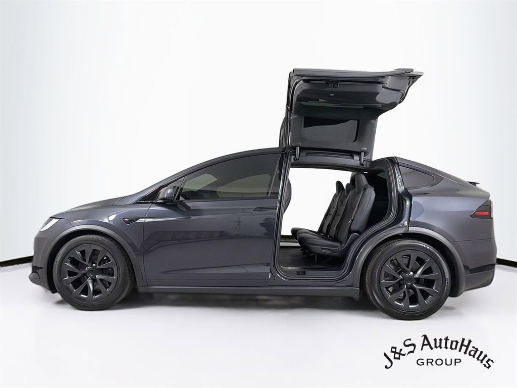 Used 2024 Tesla Model X AWD/4WD image 4