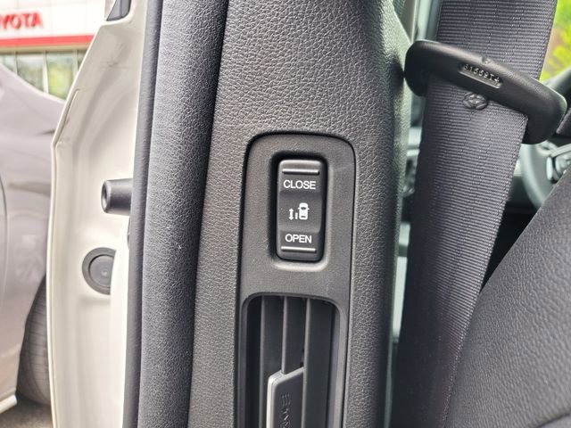 Used 2025 Honda Odyssey EX-L image 12