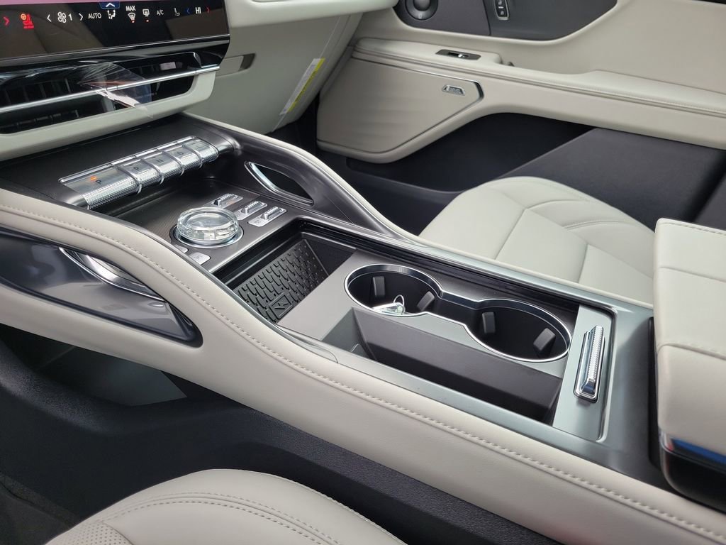 New 2026 Lincoln Nautilus Premier w/ Equipment Group 102A AWD/4WD image 29