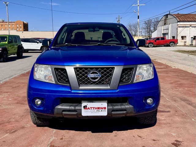 Used 2012 Nissan Frontier SV w/ Sport Appearance Pkg image 2