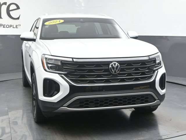 Used 2024 Volkswagen Atlas Cross Sport SE w/ Black Wheel Package FWD image 52