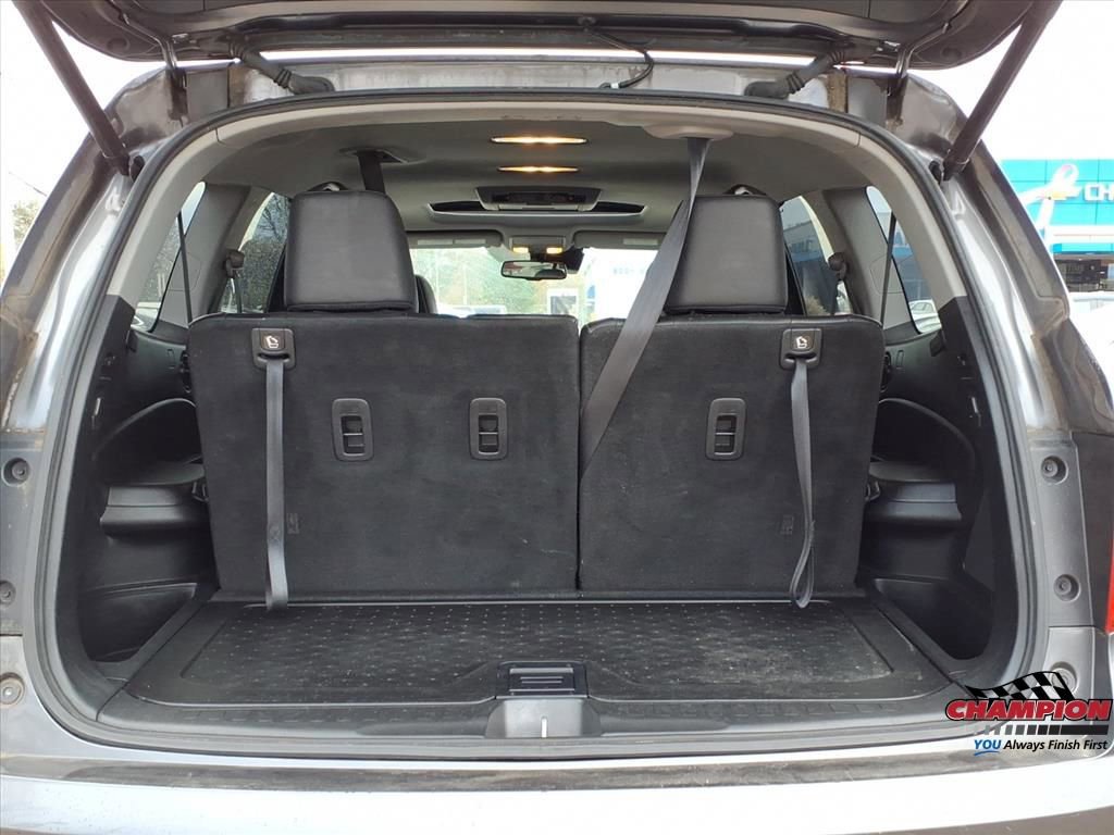 Used 2016 Honda Pilot Touring image 10