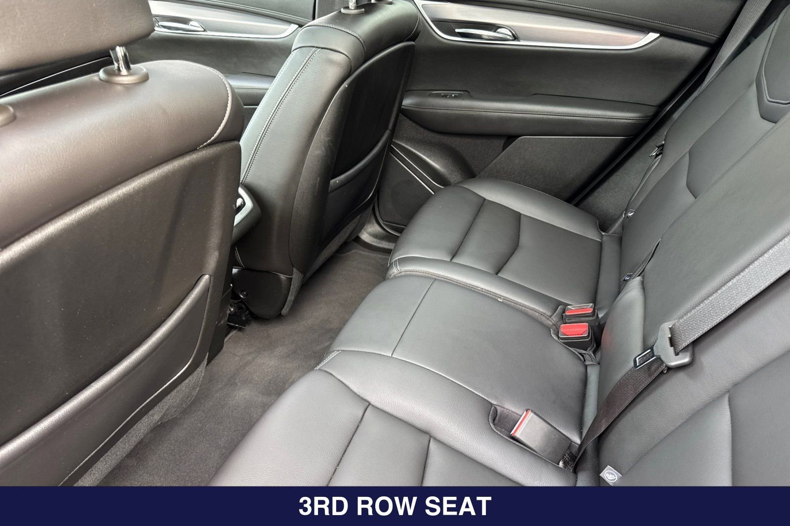 Used 2025 Cadillac XT6 Luxury FWD image 15