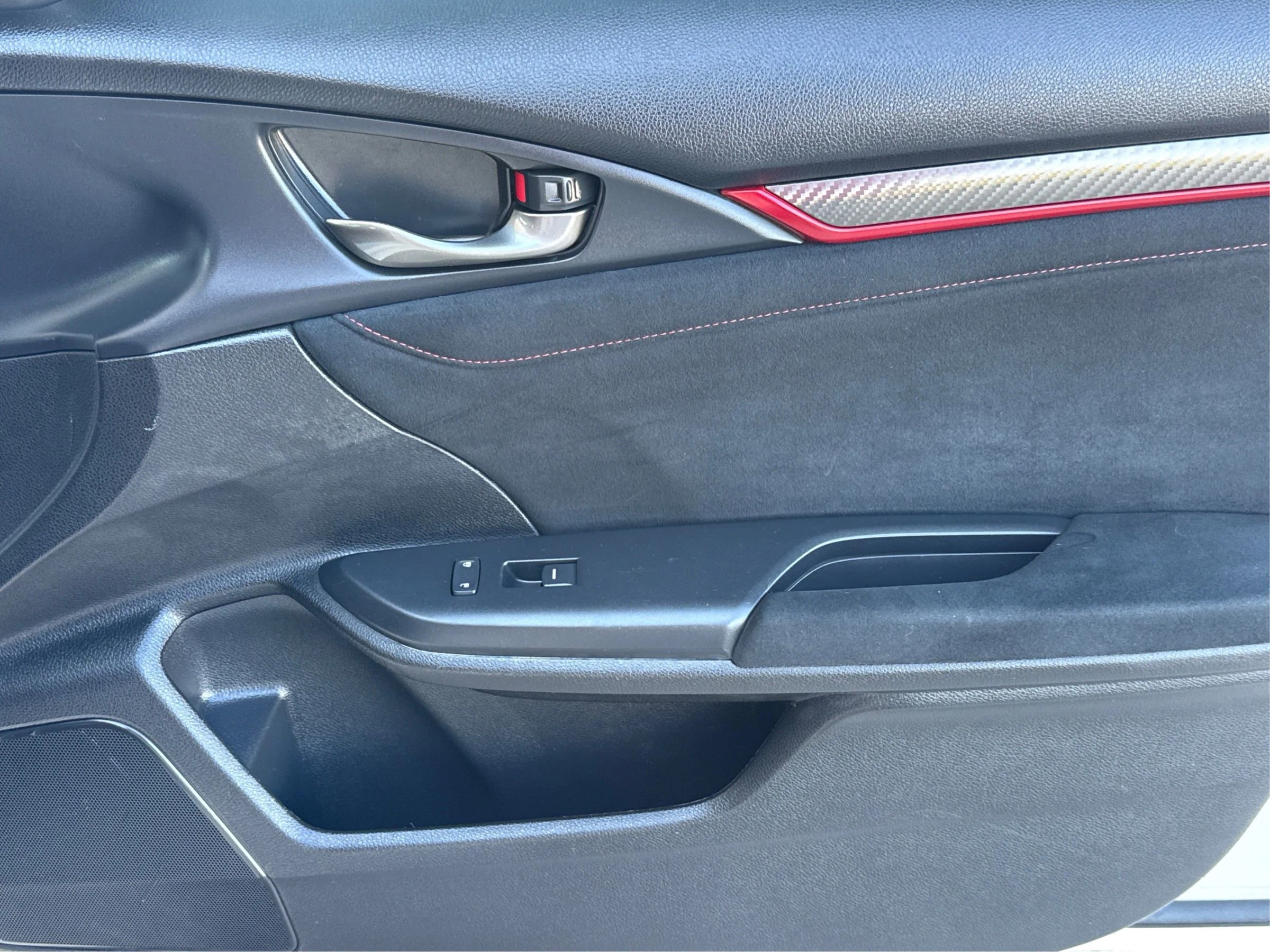 Used 2017 Honda Civic Type R image 22