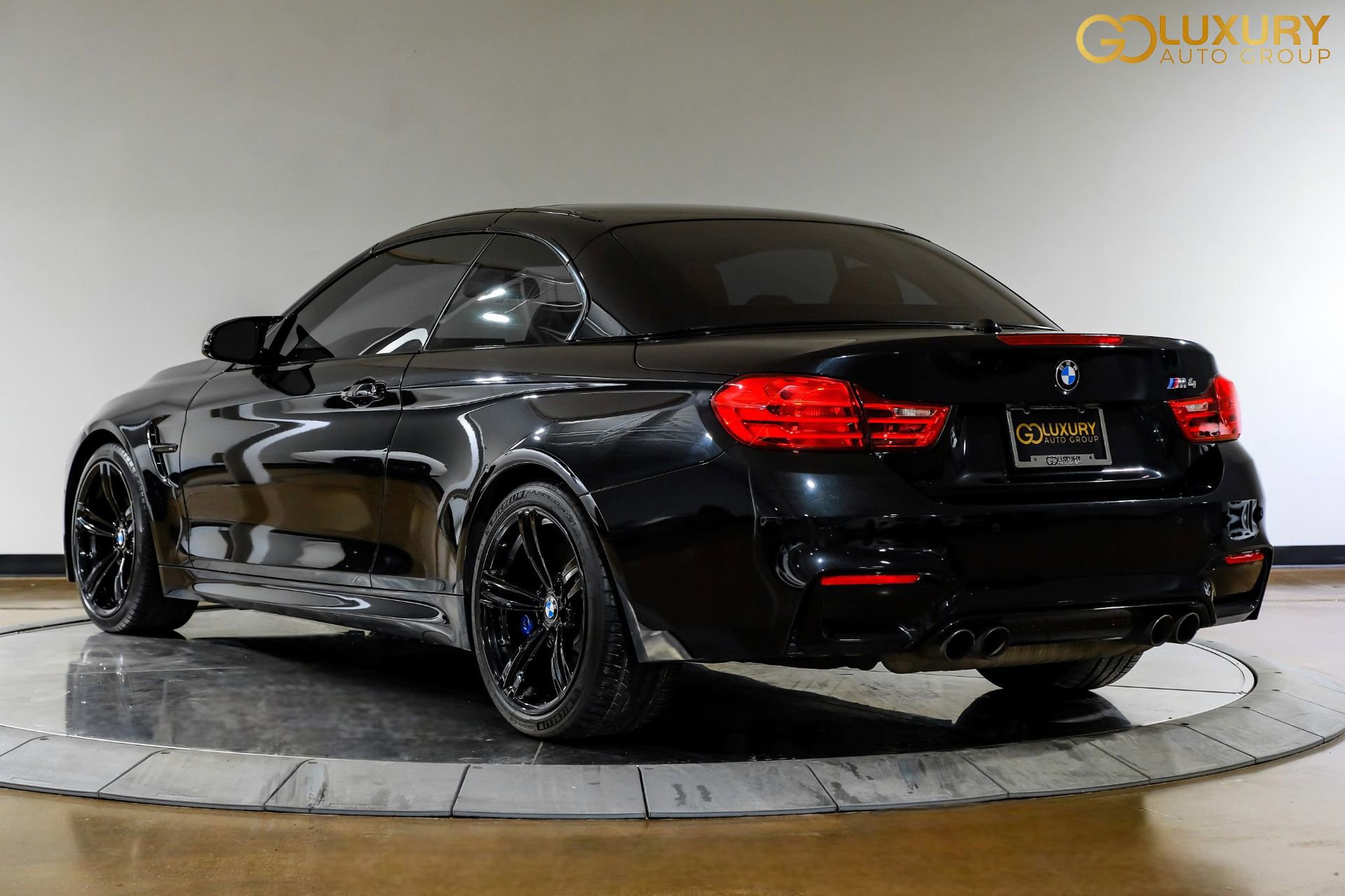 Used 2017 BMW M4 Base image 11