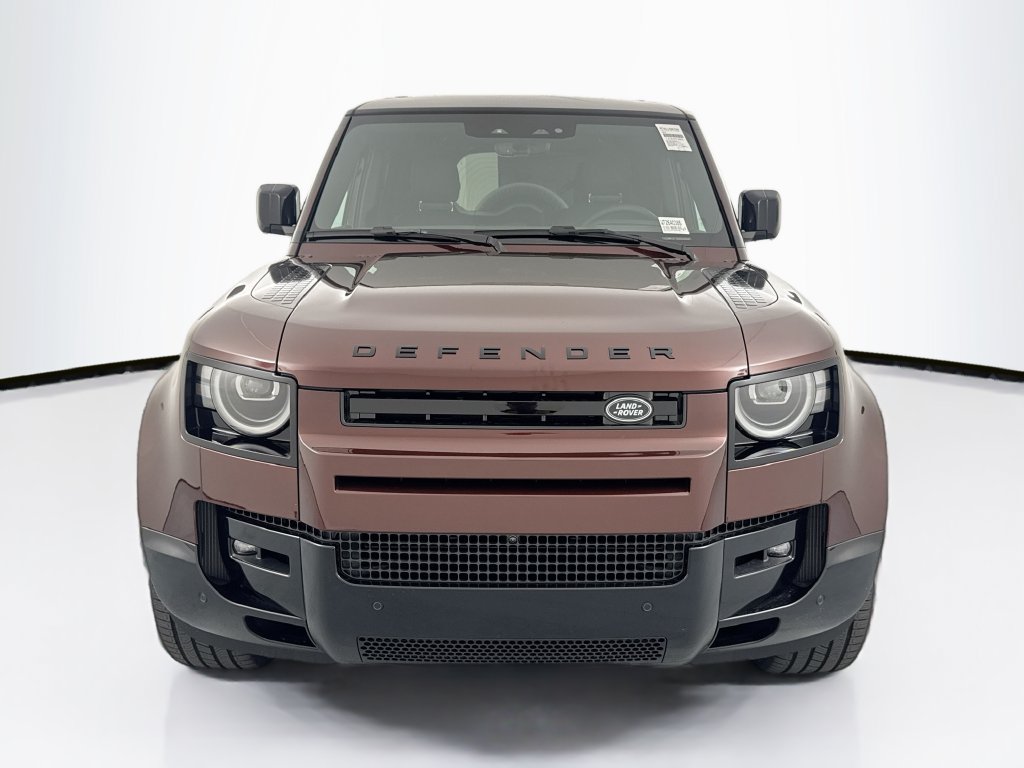 New 2026 Land Rover Defender 130 X-Dynamic SE AWD/4WD image 2