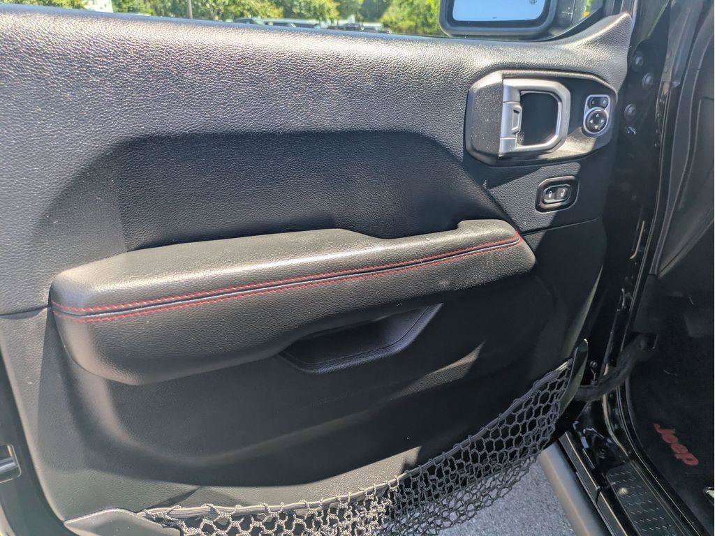 Used 2018 Jeep Wrangler Unlimited Rubicon image 14