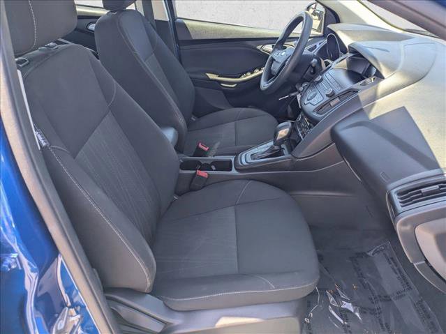 Certified 2018 Ford Focus SE FWD image 19