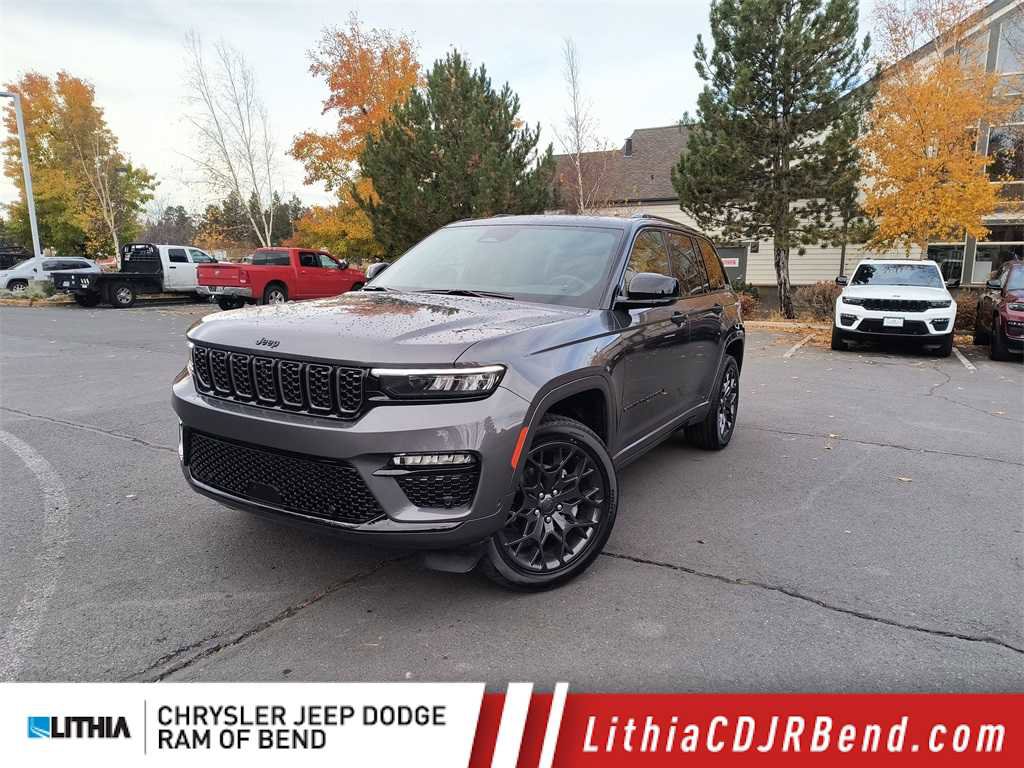 New 2025 Jeep Grand Cherokee Summit w/ High Altitude Package