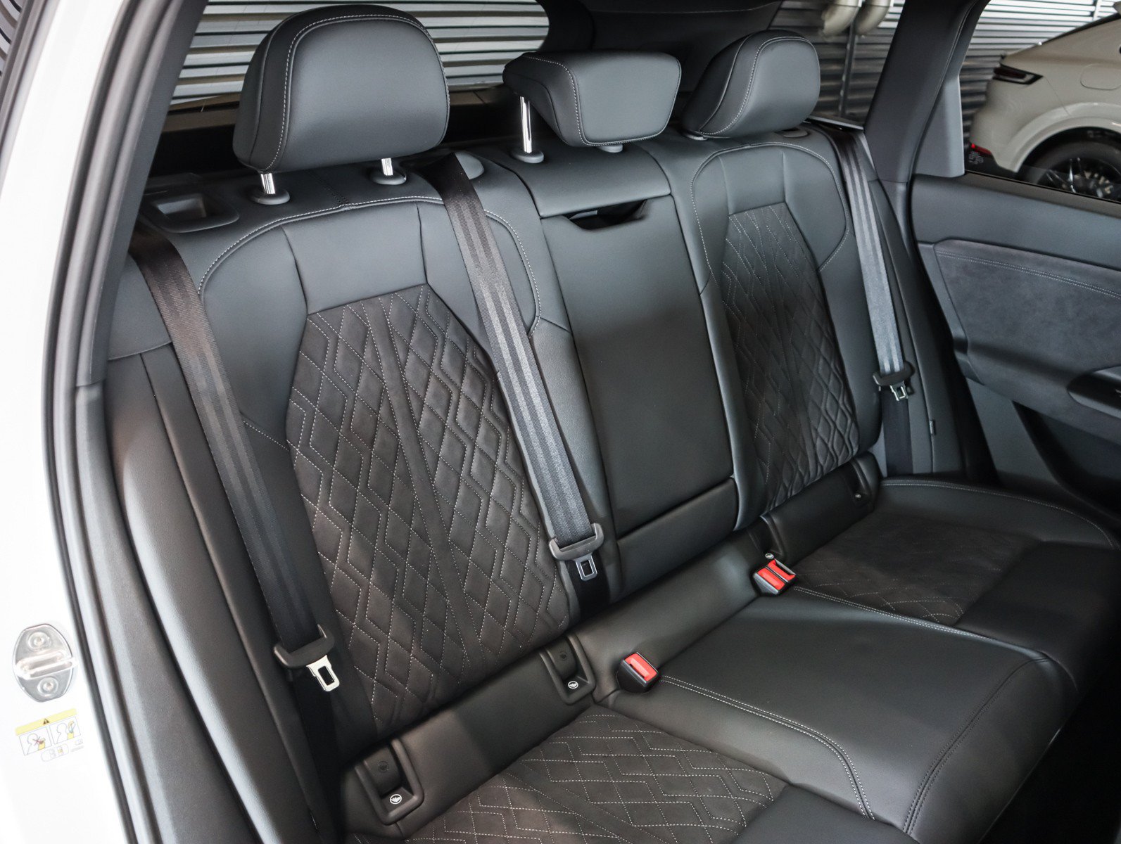 New 2027 Audi SQ6 e-tron Premium Plus AWD/4WD image 11