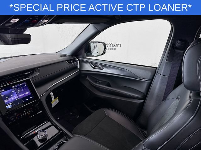 New 2025 Jeep Grand Cherokee Altitude image 23