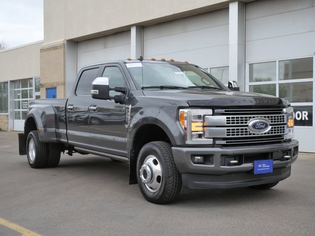 Certified 2019 Ford F350 Platinum w/ Platinum Ultimate Package AWD/4WD image 1