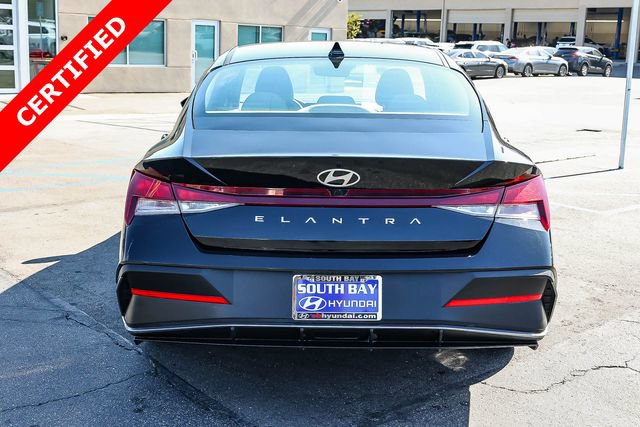 Certified 2024 Hyundai Elantra SEL FWD image 5