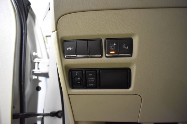 Used 2017 INFINITI QX80 2WD w/ Driver Assistance Package image 14