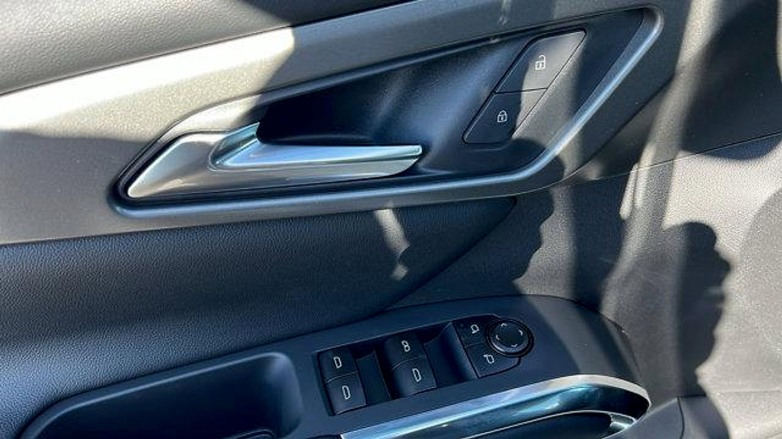 New 2026 Chevrolet Traverse LT w/ Driver Confidence Package image 17