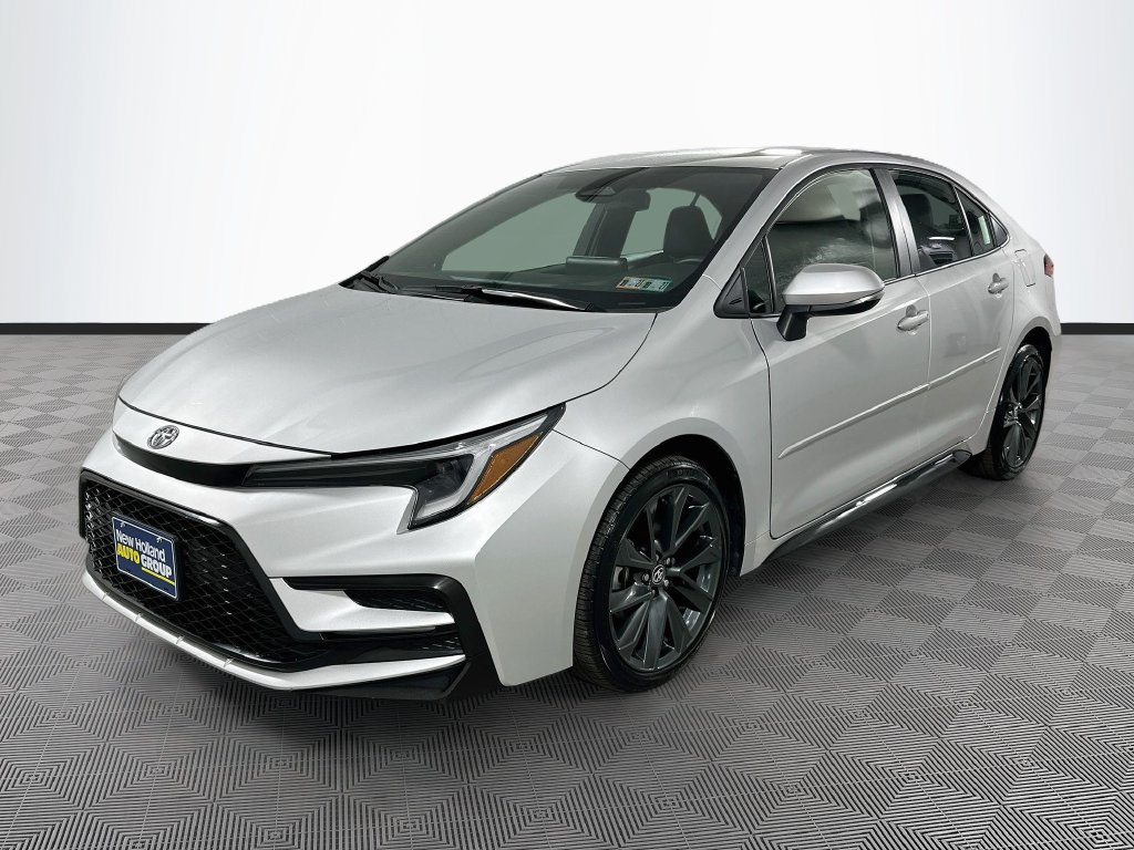 Certified 2026 Toyota Corolla SE FWD image 3