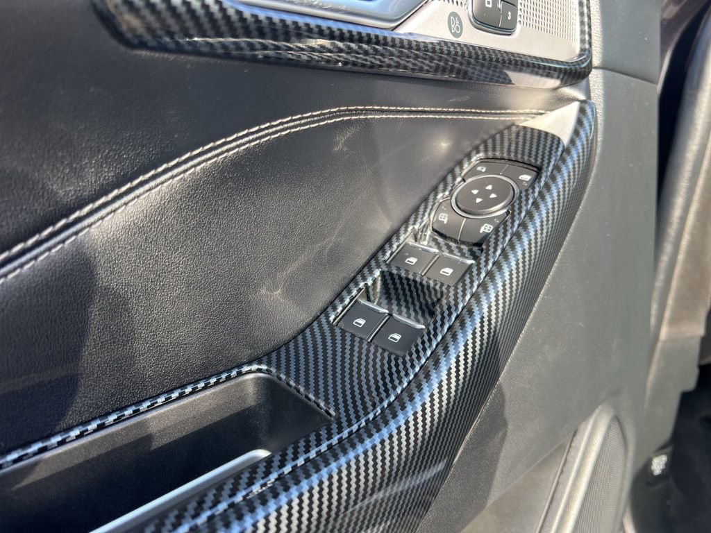 Used 2022 Ford Explorer Limited w/ Equipment Group 301A AWD/4WD image 14