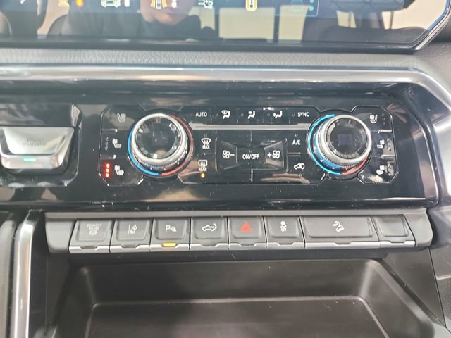 Used 2025 GMC Sierra 2500 Denali image 30