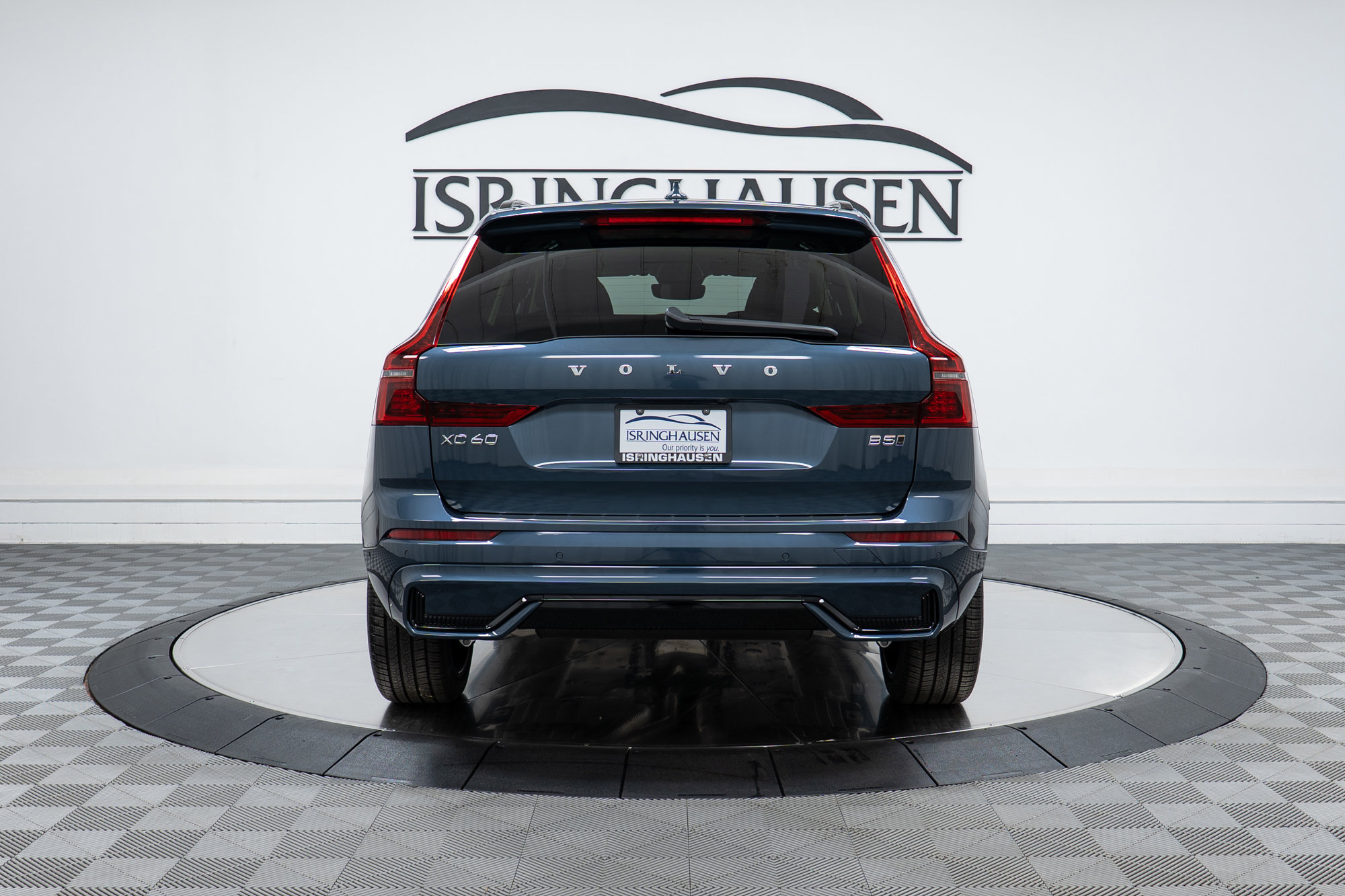 New 2026 Volvo XC60 B5 Ultra w/ Climate Package image 6