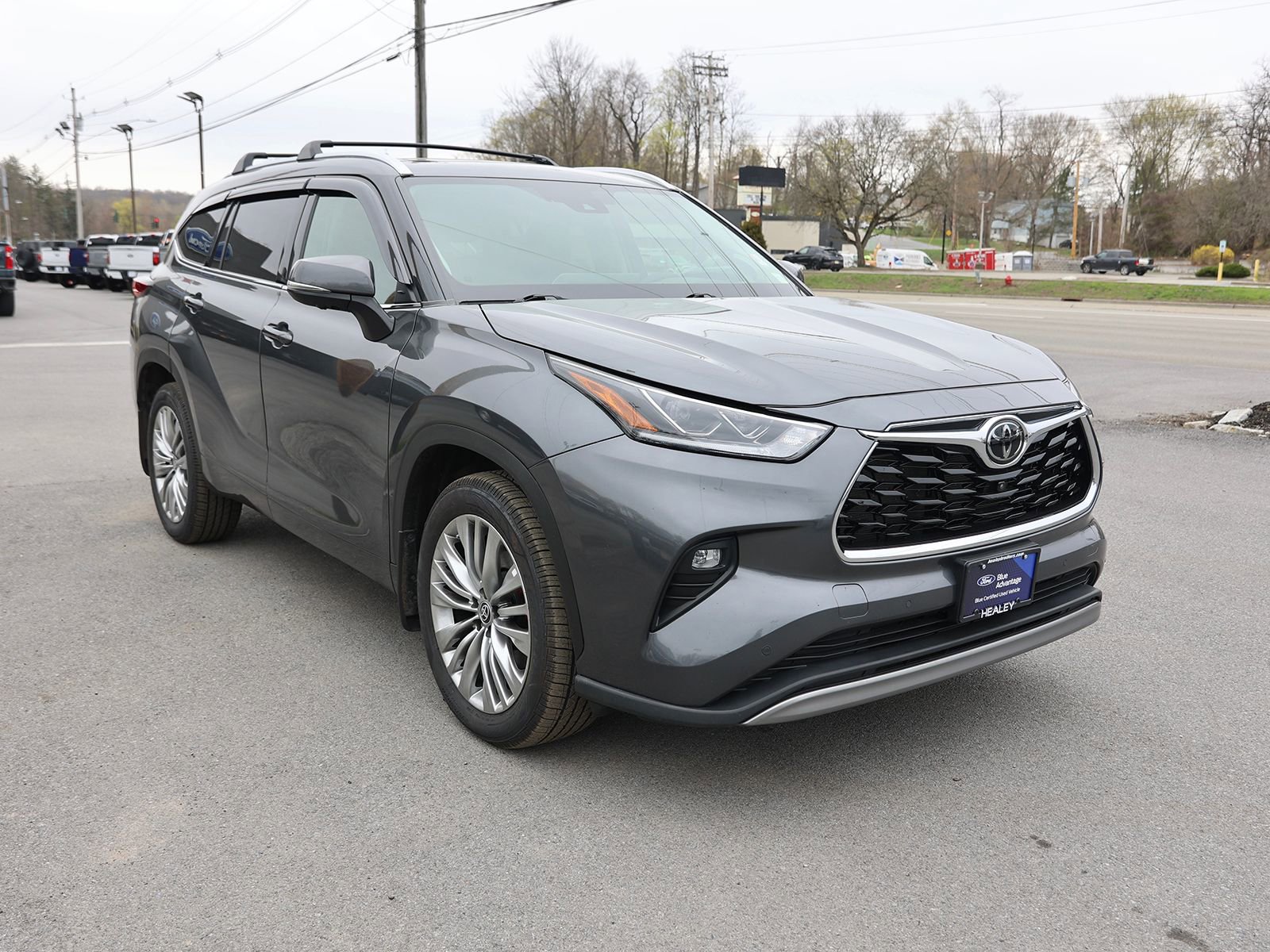 Used 2023 Toyota Highlander Platinum AWD/4WD video 1