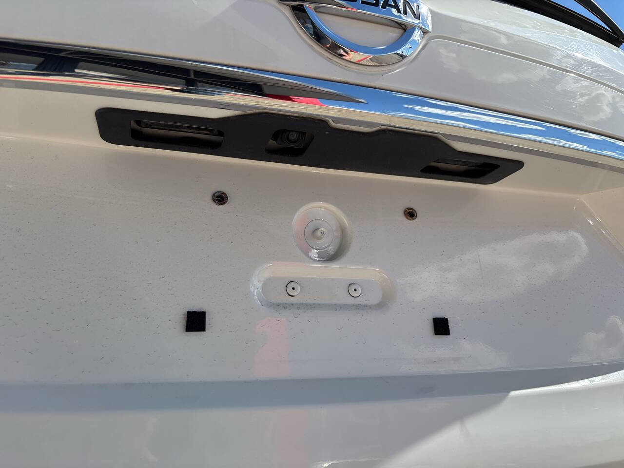 Used 2018 Nissan Rogue SV image 16