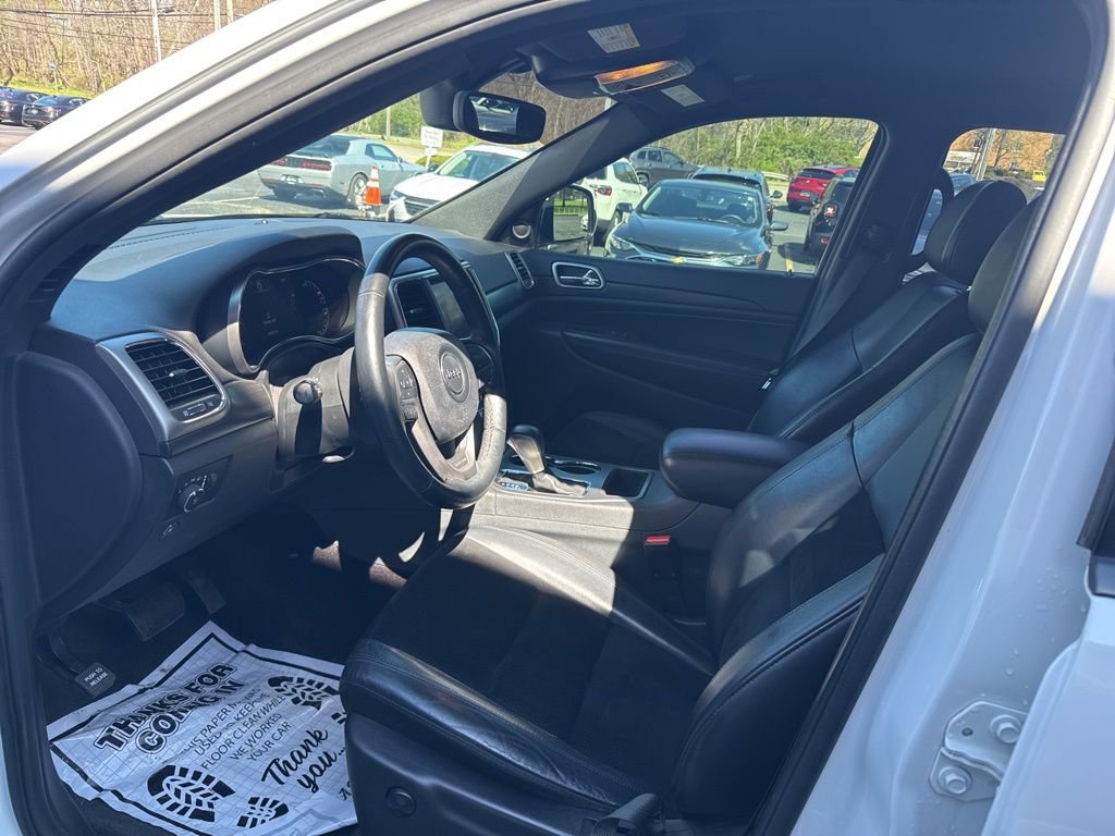 Used 2018 Jeep Grand Cherokee Altitude image 27