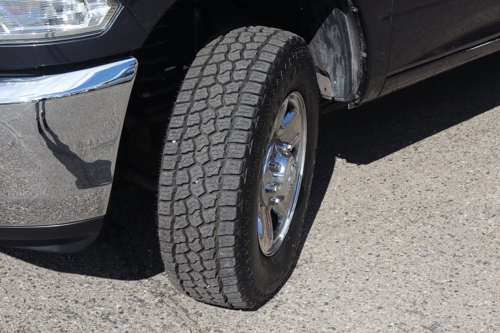 Used 2015 RAM 3500 Tradesman w/ Chrome Appearance Group AWD/4WD image 43