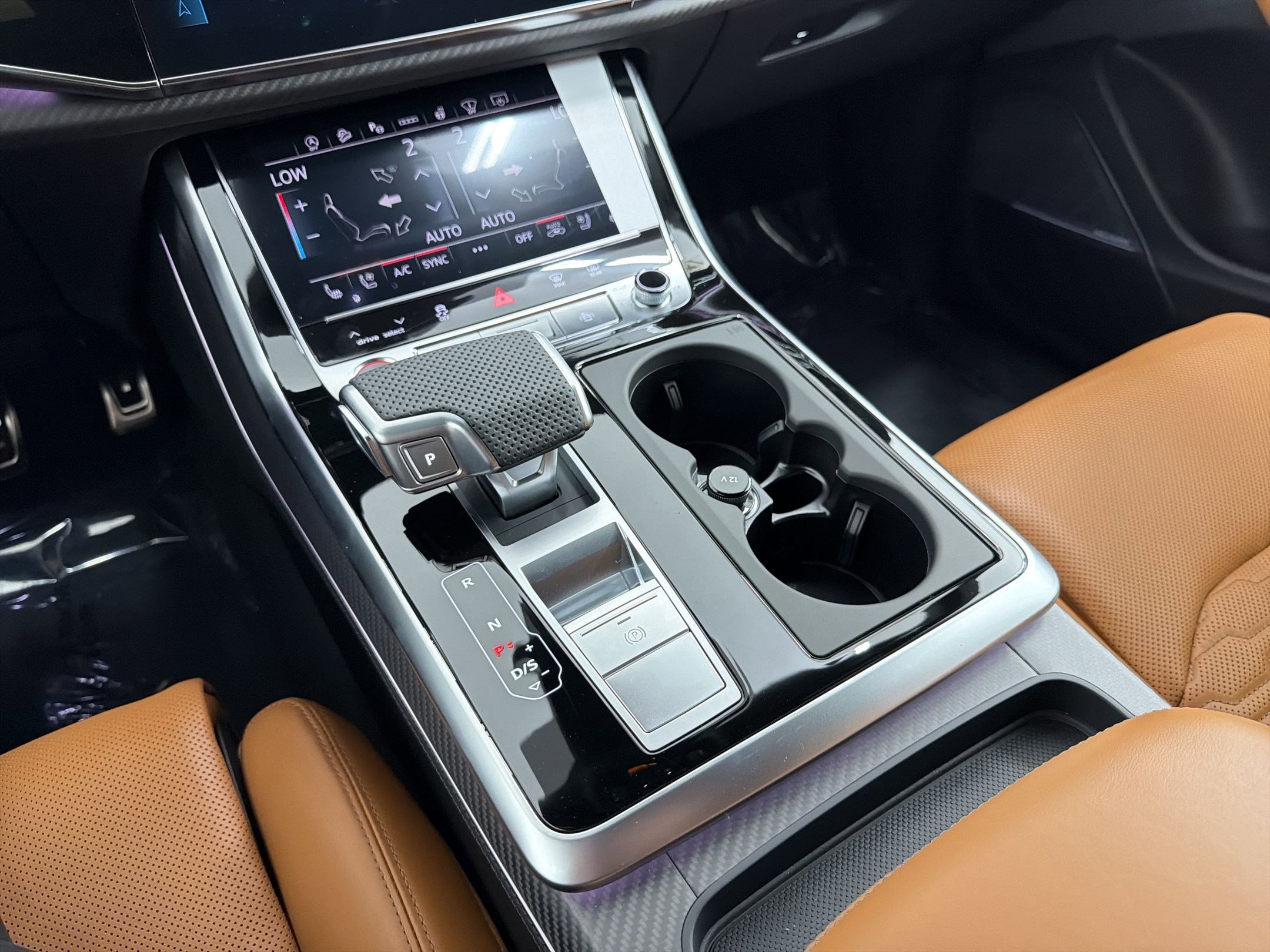 New 2026 Audi RS Q8 performance AWD/4WD image 24