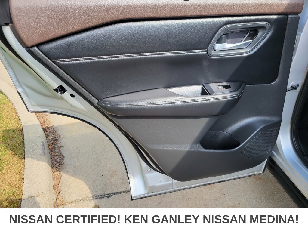 Certified 2023 Nissan Rogue SV w/ SV Premium B Package AWD/4WD image 44