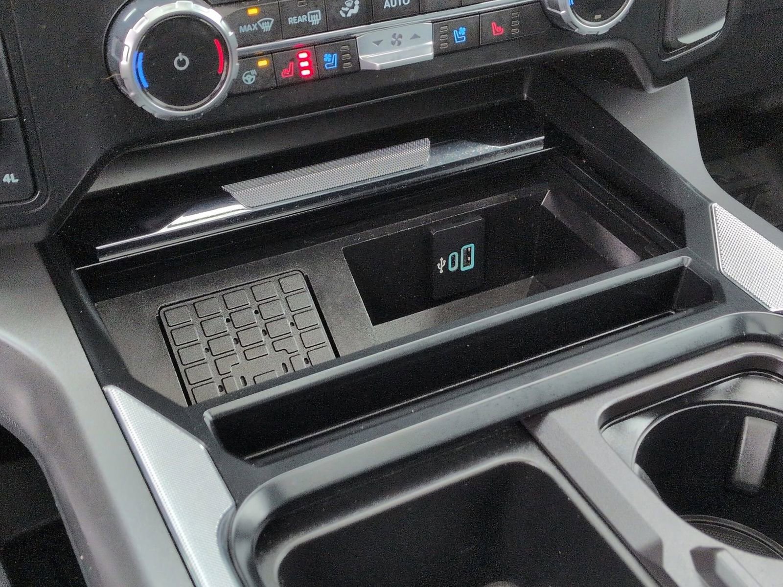 Used 2023 Ford F250 Lariat w/ Lariat Ultimate Package image 39