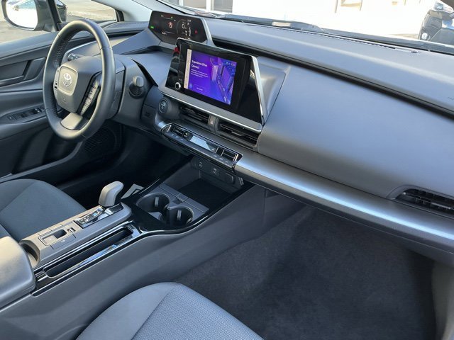 Used 2024 Toyota Prius LE image 19